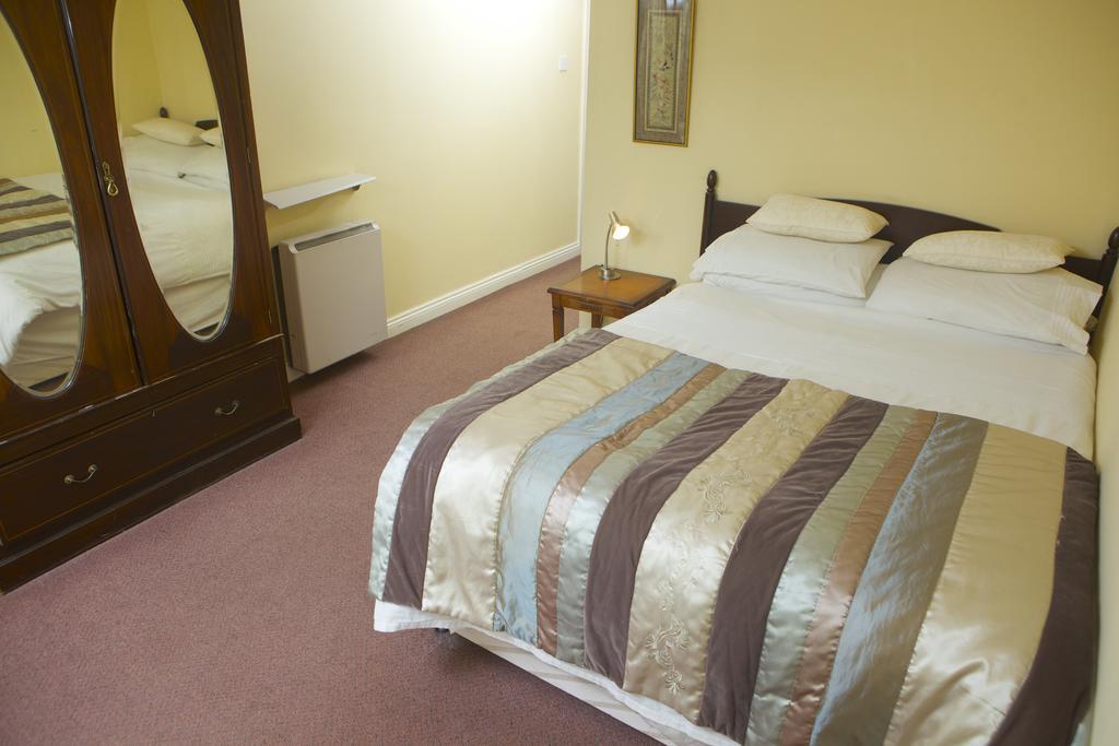 Jack O'Rourke'S Bar & Accommodation Abbeyfeale Kamer foto
